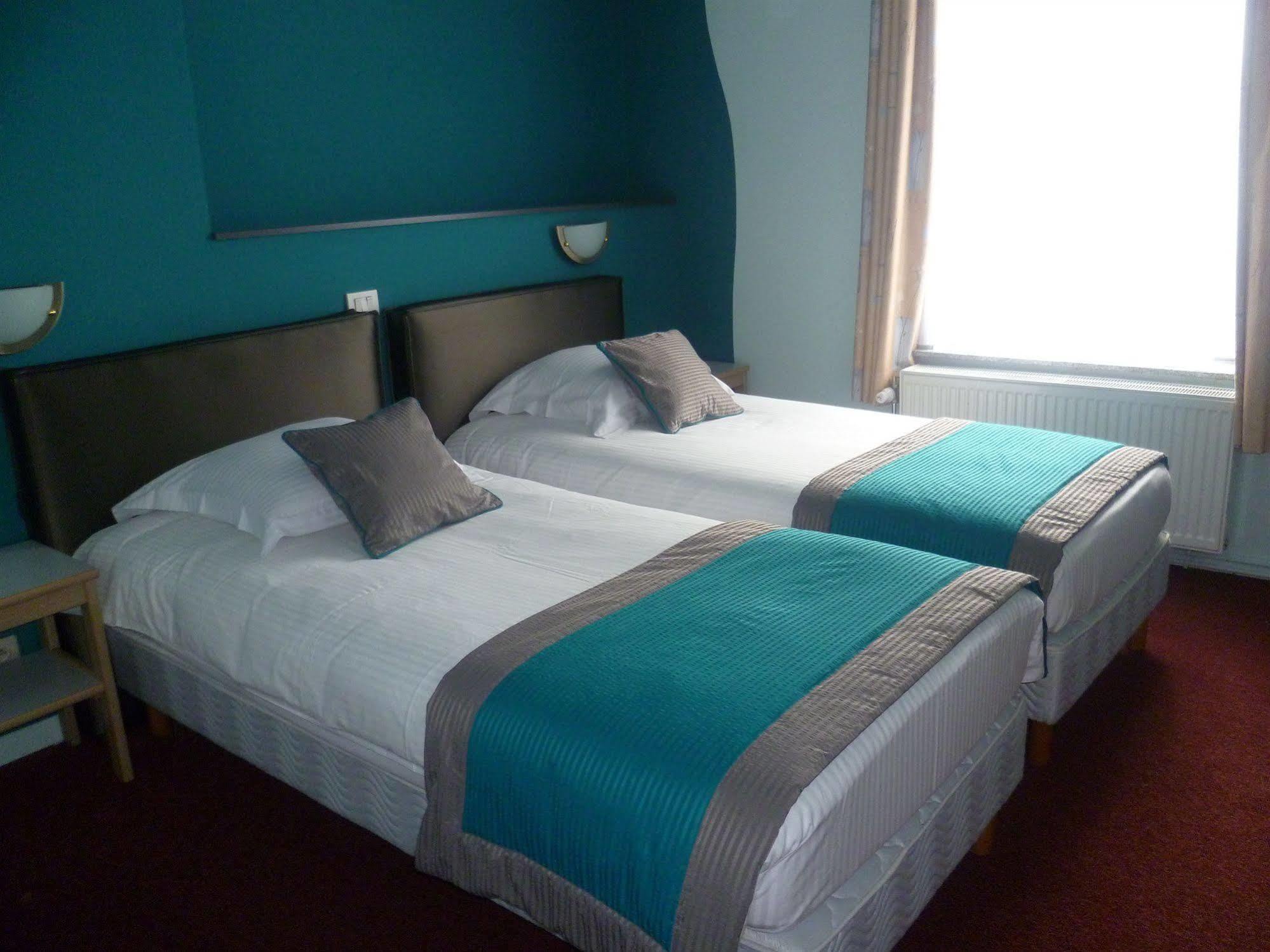 Hotel Le Terminus Монс Экстерьер фото