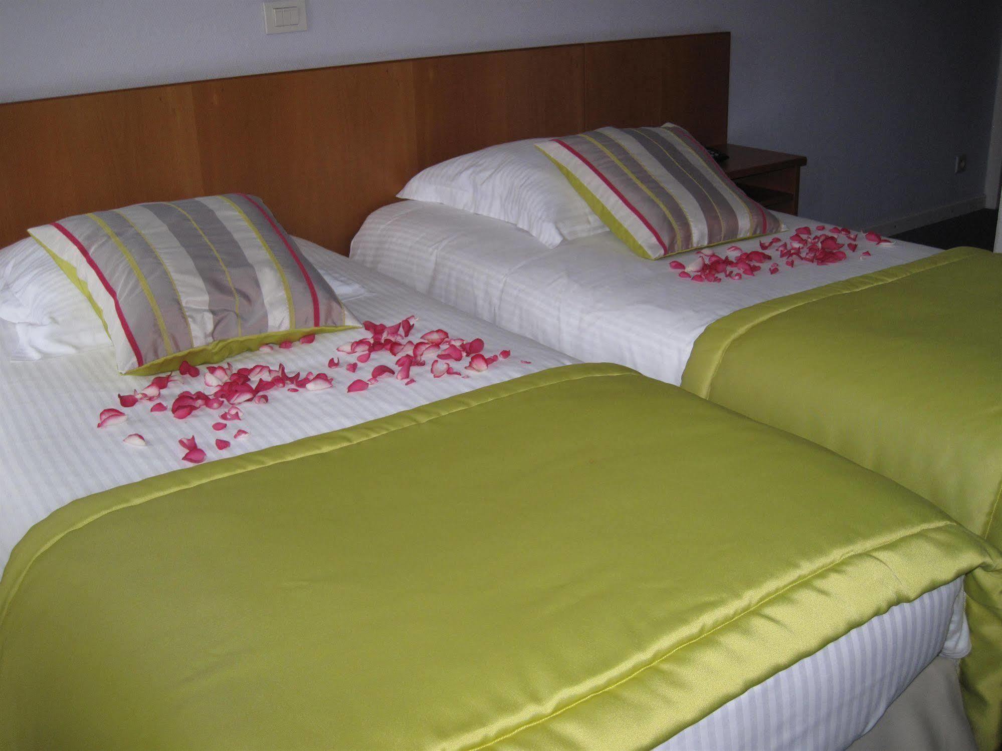 Hotel Le Terminus Монс Экстерьер фото